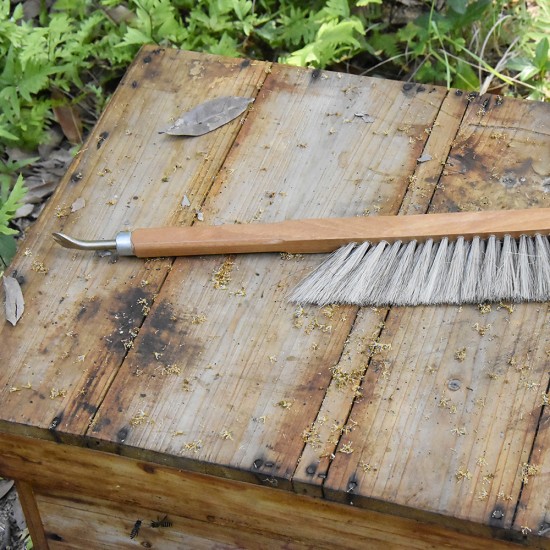 Beekeeping Brush for Beekeepers  Horsehair Bee Brush with Wooden Handle, Bee Hive Supplies Beekeeping Equipment