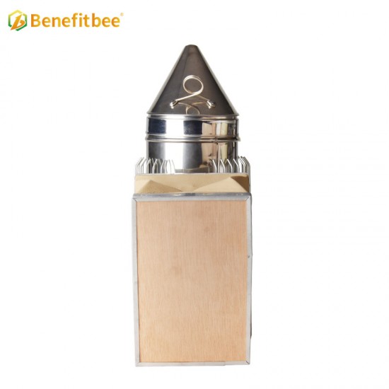 Stainless Steel Beekeeping Smoker with Protective Shield Durable Beehive Smoke Tool for Apiaries Outdoor Use Beekeeping Supplies Stainless Steel Beekeeping Smoker with Protective Shield Durable Beehive Smoke Tool for Apiaries Outdoor Use Beekeeping Supplies