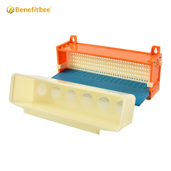Pollen Collector Tray, Removable Pollen Trap Collector Plastic Practical Beekeeper Bee Pollen Tray with Tray Entrance for Home Outdoor